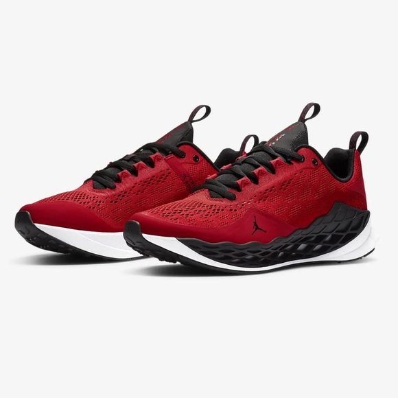 nike men's sb charge stores